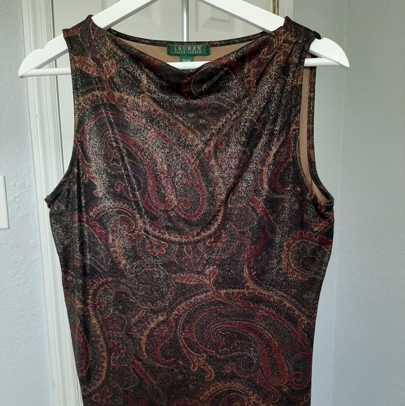 Sleeveless top - Picture 2 of 6